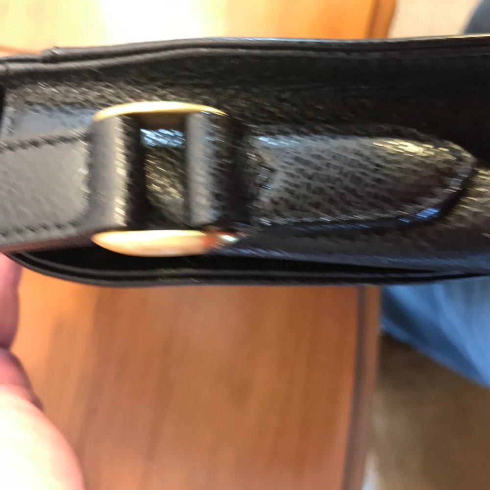 Timeless black purse. - Picture 3 of 5